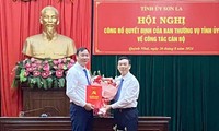  Sạt lở đất đá, quốc lộ 6 ách tắc nghiêm trọng 第7张