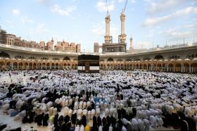 Thánh địa Mecca nóng 47 độ C, ít nhất 19 người hành hương thiệt mạng  第1张