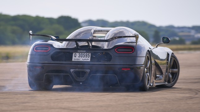  Siêu xe &apos;3 trong 1&apos; Koenigsegg Chimera độc nhất thế giới 