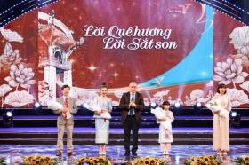  Gala tiếng Việt thân thương &apos;Lời quê hương - Lời sắt son&apos; 