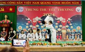  Trung thu ấm áp cho những đứa trẻ &quot;người lớn&quot; 第3张