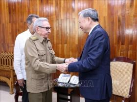  Tổng Bí thư, Chủ tịch nước Tô Lâm gặp Lãnh tụ Cách mạng Cuba, Đại tướng Raúl Castro Ruz 