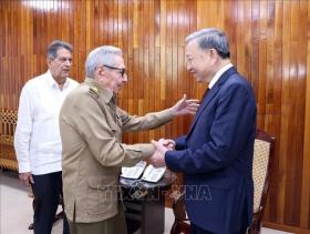  Tổng Bí thư, Chủ tịch nước Tô Lâm gặp Lãnh tụ Cách mạng Cuba, Đại tướng Raúl Castro Ruz 