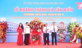 Huyện Mê Linh gắn biển 2 công trình chào mừng 70 năm Giải phóng Thủ đô