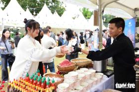 Khách đến Vietnam Phở Festival tại Seoul tăng vọt, các gian hàng gấp rút bổ sung nguyên liệu  第2张