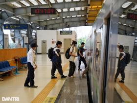 Rào chắn an toàn &quot;chạy bằng cơm&quot; tại 2 tuyến metro ở Hà Nội  第11张