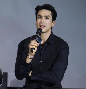 Nadech Kugimiya của Quỷ ăn tạng nhảy See tình, đội nón lá hát mừng ngày 20-10  第2张