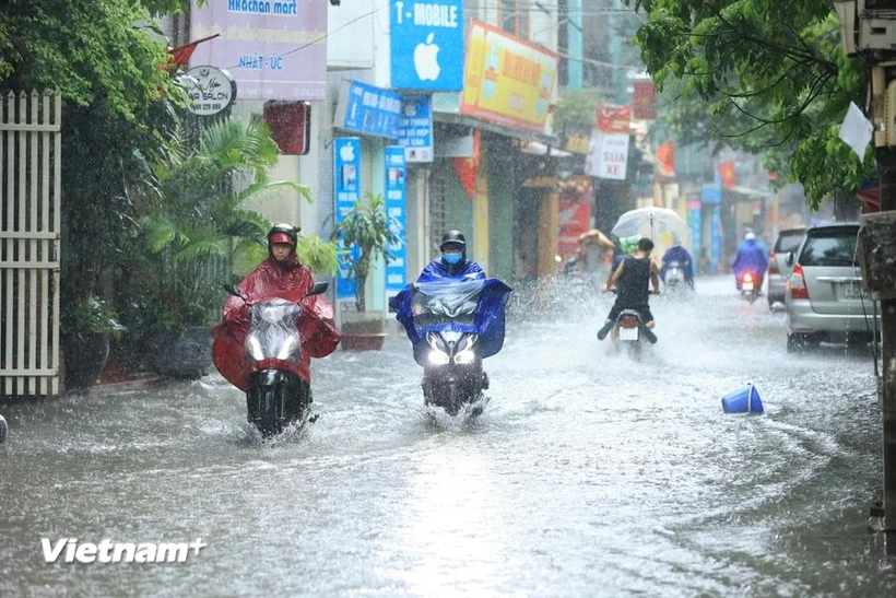  Di chuyển xe máy trong trời mưa bão, cần lưu ý gì để đảm bảo an toàn? 第1张